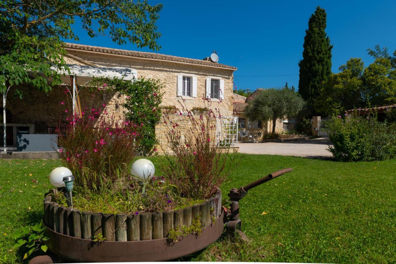 Le Mas Du Chat Bed & Breakfast Cavaillon Bagian luar foto